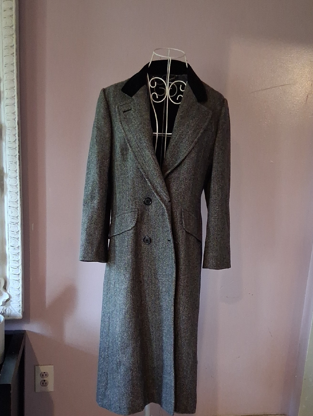 Vintage Wool Blend Long Coat Velvet Collar Union Made ILGWU Size S Elegant USA